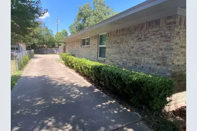 1017 Mullins Street, Irving, TX 75061 - Photo 22