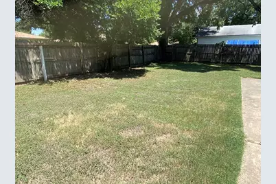 1017 Mullins Street, Irving, TX 75061 - Photo 26