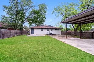 1905 Houghton Rd, Dallas, TX 75217 - Photo 20