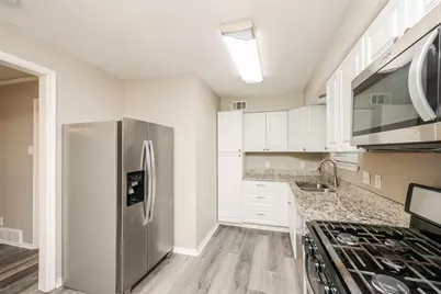 1905 Houghton Road, Dallas, TX 75217 - Photo 10