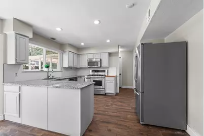 4138 Mapleridge Drive, Grapevine, TX 76051 - Photo 14