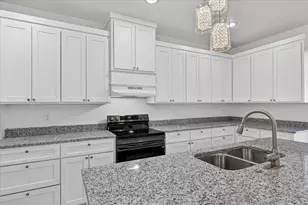 2902 Walnut St, Greenville, TX 75401 - Photo 6