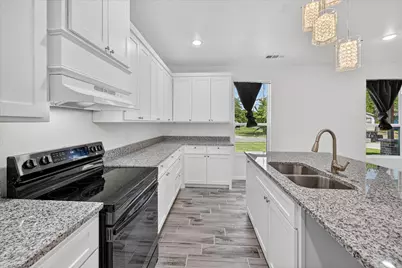 2902 Walnut Street, Greenville, TX 75401 - Photo 8