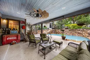 1025 W Main St, Waxahachie, TX 75165 - Photo 32
