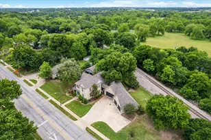 1025 W Main St, Waxahachie, TX 75165 - Photo 40