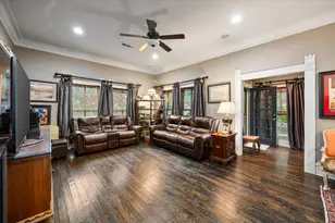1025 W Main St, Waxahachie, TX 75165 - Photo 6