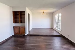 3701 Westminster Dr, Carrollton, TX 75007 - Photo 14