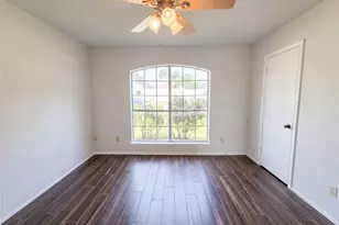 3701 Westminster Dr, Carrollton, TX 75007 - Photo 10