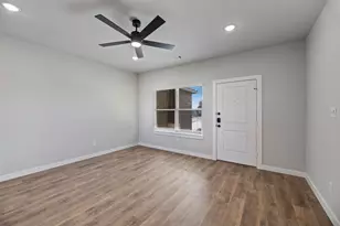 4016 Lecroy Ct, Midlothian, TX 76065 - Photo 4