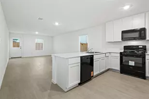 12164 Steeplechase Dr, Providence Village, TX 76227 - Photo 4