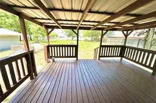 101 N Berry St, Sanger, TX 76266 - Photo 28