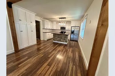 101 N Berry Street, Sanger, TX 76266 - Photo 6