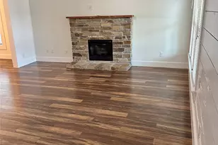 101 N Berry St, Sanger, TX 76266 - Photo 2