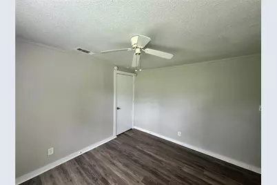 4611 Bradshaw Street, Dallas, TX 75215 - Photo 8