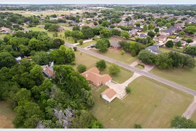 607 Lark Lane, Oak Leaf, TX 75154 - Photo 36