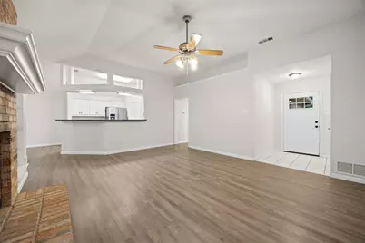607 Lark Lane, Oak Leaf, TX 75154 - Photo 8