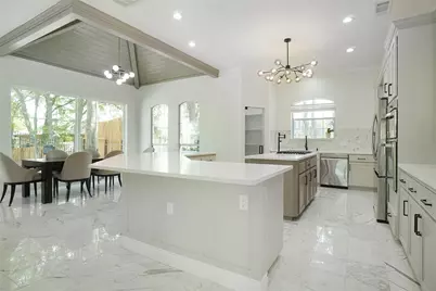 1002 Woodvale Court, Colleyville, TX 76034 - Photo 4
