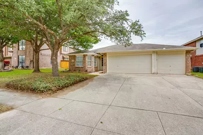 736 Cardinal Drive, Saginaw, TX 76131 - Photo 2