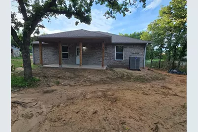 203 NW 32nd Street, Mineral Wells, TX 76067 - Photo 4