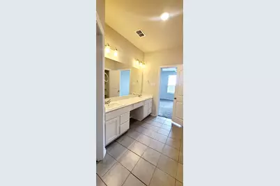 933 Ravenwood Lane, Van Alstyne, TX 75495 - Photo 10