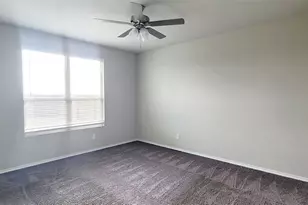933 Ravenwood Ln, Van Alstyne, TX 75495 - Photo 6