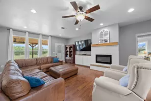 925 Wild Rd, Van Alstyne, TX 75495 - Photo 8