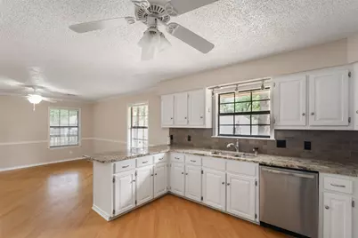 118 Robin Hood Way, Gun Barrel City, TX 75156 - Photo 10