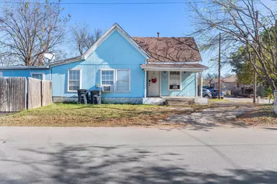 109 N Kouns Street, Cleburne, TX 76031 - Photo 18