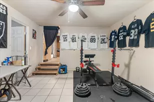 109 N Kouns St, Cleburne, TX 76031 - Photo 14
