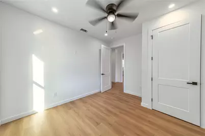 438 Bonnie View Road, Dallas, TX 75203 - Photo 32