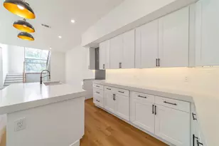 438 Bonnie View Rd, Dallas, TX 75203 - Photo 8