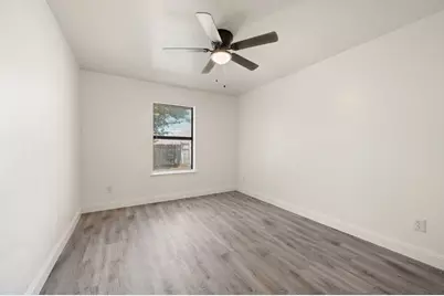 6913 Indiana Avenue, Fort Worth, TX 76137 - Photo 30