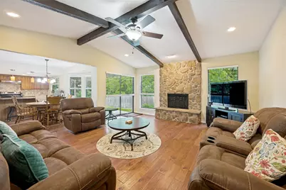 4217 Hunters Court, Arlington, TX 76016 - Photo 4