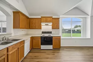 1001 Crane Cir, Saginaw, TX 76131 - Photo 6
