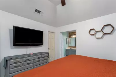 2802 Garden Oaks Place, Grand Prairie, TX 75052 - Photo 18