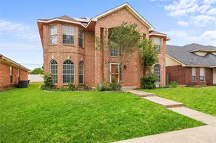 1521 Curtis Ln, Cedar Hill, TX 75104 - Photo 4