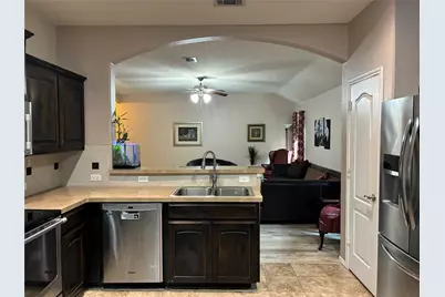 529 Beechgrove Terrace, Fort Worth, TX 76140 - Photo 6