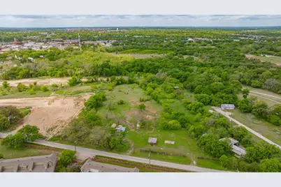 310 Clark Lane, Stephenville, TX 76401 - Photo 4