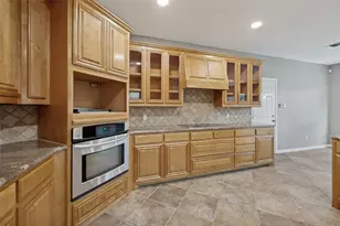 1302 Charlotte Way, Carrollton, TX 75007 - Photo 14