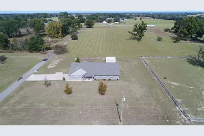 308 N Douglas, Bogata, TX 75417 - Photo 24
