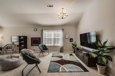 2732 Excalibur Drive, Grand Prairie, TX 75052 - Photo 8