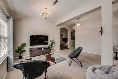 2732 Excalibur Drive, Grand Prairie, TX 75052 - Photo 6