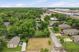 719 N Border St, Cleburne, TX 76031 - Photo 1