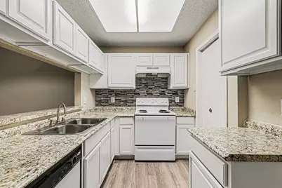 3607 W Northgate Drive #113, Irving, TX 75062 - Photo 8
