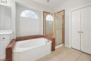 312 Foxglove Ct, Grand Prairie, TX 75052 - Photo 20