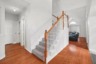312 Foxglove Ct, Grand Prairie, TX 75052 - Photo 8