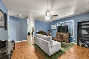 921 E Annie St, Fort Worth, TX 76104 - Photo 8