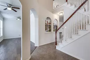 11699 Kingsville Dr, Frisco, TX 75035 - Photo 2