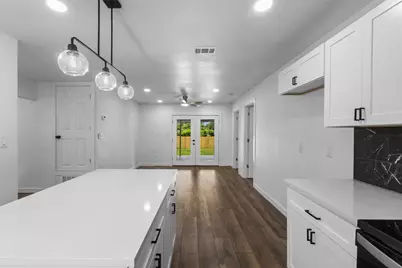 2006 Ridgeway Street, Arlington, TX 76010 - Photo 8