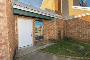 1900 W Taylor St, Sherman, TX 75092 - Photo 1